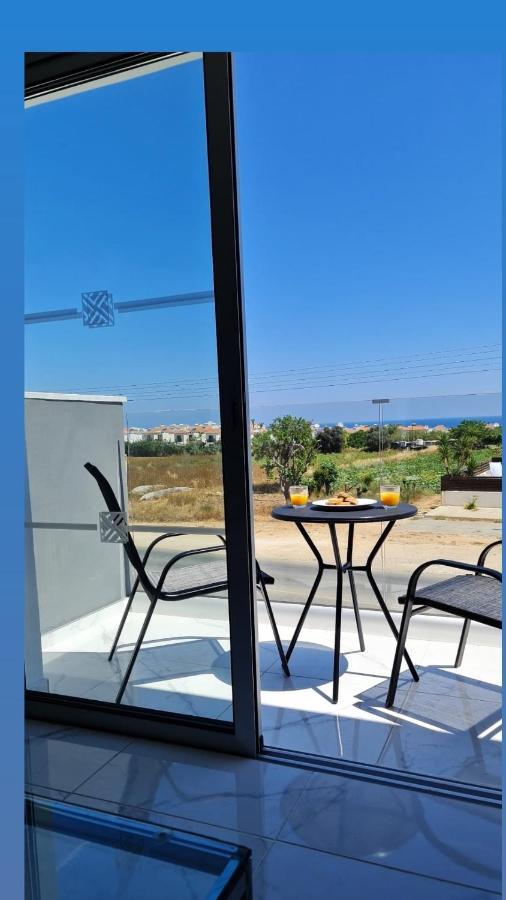 Fotoxenia Luxury Apts Paralimni Exterior photo